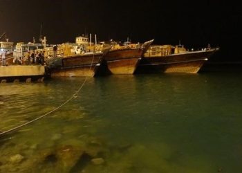 سپاه ۳ فروند شناور حامل ۵۰۰ هزار سوخت قاچاق را توقیف کرد