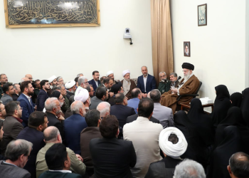 رهبر انقلاب: مجاهدت بزرگان جبهه مقاومت سرنوشت منطقه را تغییر داد