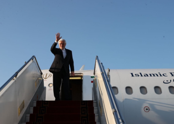 جزئیاتی از سفر محمدرضا عارف به پاکستان