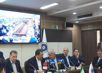 وزیر صمت: تلاش می‌کنیم تا نرخ ارز نیما به بازار آزاد نزدیک شود