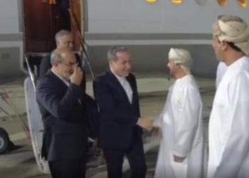 عراقچی وارد مسقط شد + فیلم