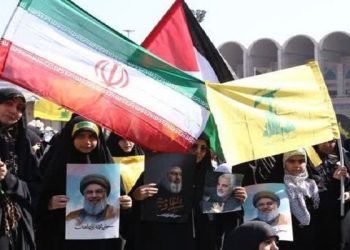 اعطای بورس تحصیلی به دانشجویان دختر لبنانی و فلسطینی