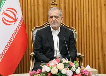 رئیس جمهور با نماینده آیت الله سیستانی در ایران دیدار کرد