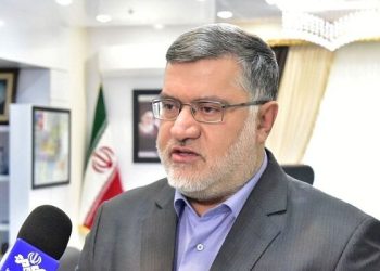 اولویت‌ ما تکمیل پروژه‌های نیمه تمام و توسعه فضاهای آموزشی است