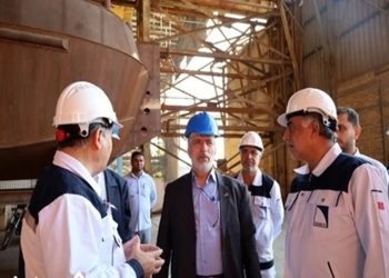 ماجرای اختلاف دو وزارتخانه و ابقای پدر زن بذرپاش به عنوان مدیرعامل شرکت نفتکش