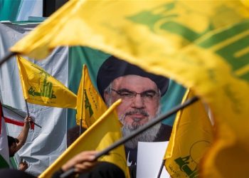 ایستادگی عمومی در کنار حزب‌الله