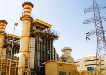 سخنگوی دولت: فعلا برنامه‌ای برای قطع برق صنایع نداریم