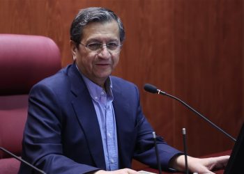 پایان بنگاه‌داری بانکها تا ۲سال آینده/ نقدینگی۱۴۰میلیارد دلاری