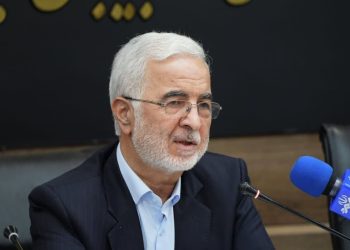 مومنی: عملکرد استانداران در یک سال ارزیابی می‌شود