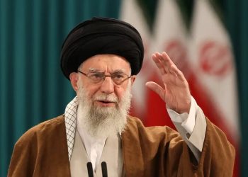 پیام شفاهی رهبر انقلاب به مردم مقاوم لبنان؛ درد شما درد ماست