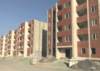 وزیر راه: به تعهدات دولت‌های قبل برای تأمین مسکن پایبندیم