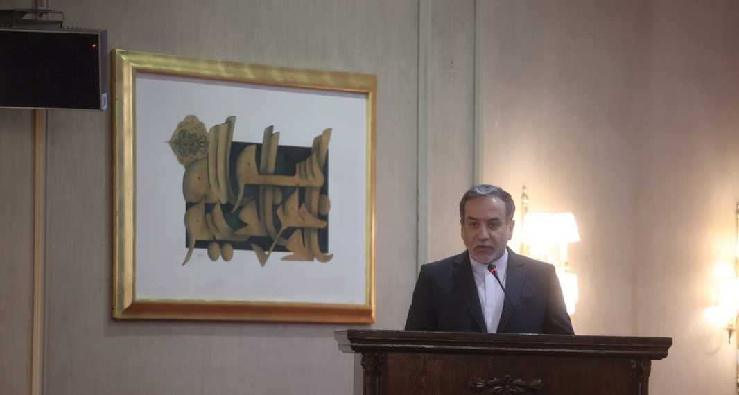 عراقچی در اسلام‌آباد: در زمان مناسب به تجاوز اسرائیل پاسخ می‌دهیم