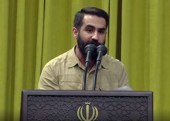 شعرخوانی حسین طاهری در حسینیه امام خمینی(ره)