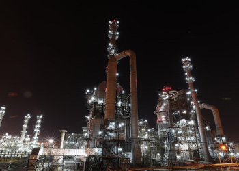 احتمال شنیدن صداهای مهیب در آبادان؛ جای نگرانی نیست