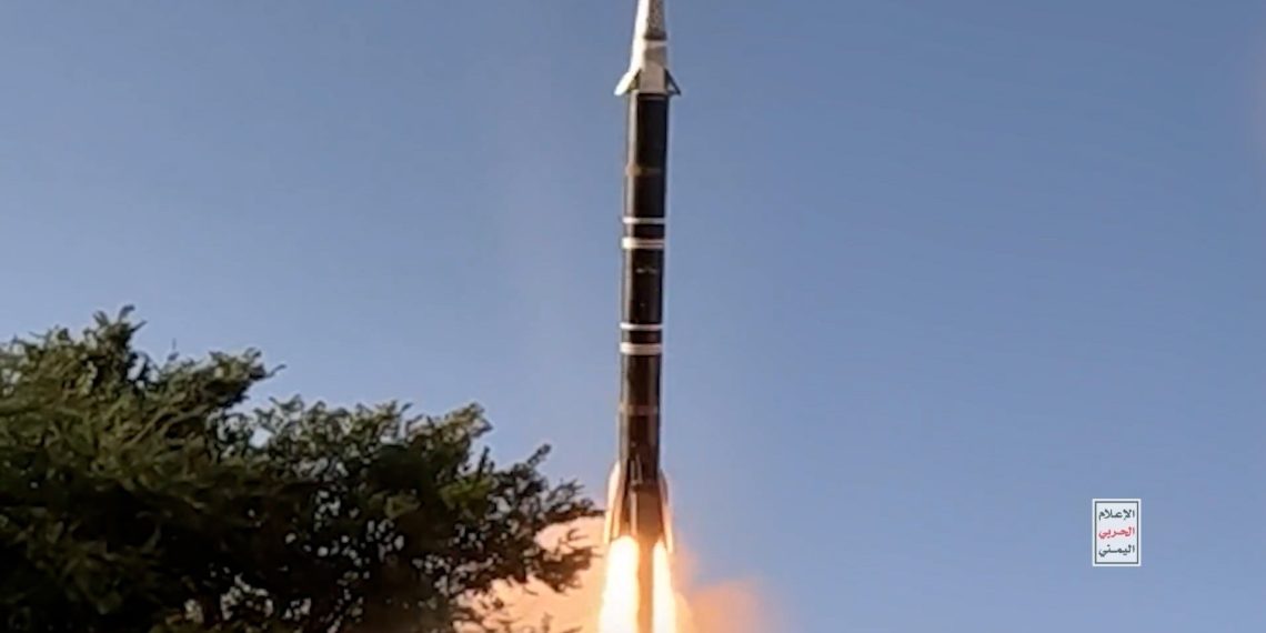 یمن: با موشک هایپرسونیک به پایگاه نواتیم اسرائیل حمله کردیم