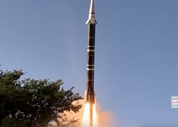 یمن: با موشک هایپرسونیک به پایگاه نواتیم اسرائیل حمله کردیم