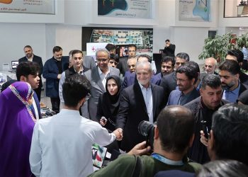 پزشکیان: از کارشناسان بین‌المللی برای مشورت دعوت می‌کنیم