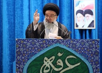 گرانی‌ها به کشور ضربه می‌زند مسئولان باید به داد مردم برسند