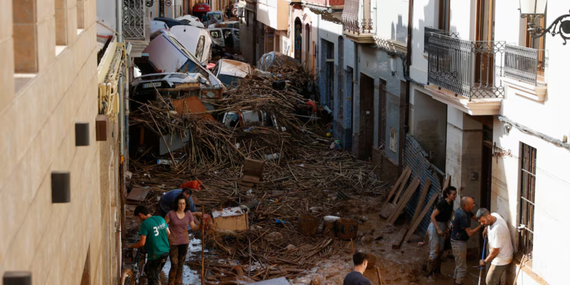 تلفات طوفان اسپانیا به 158 تن رسید