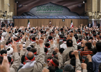 رهبر انقلاب: حکم بازداشت نتانیاهو کافی نیست، باید اعدام شود