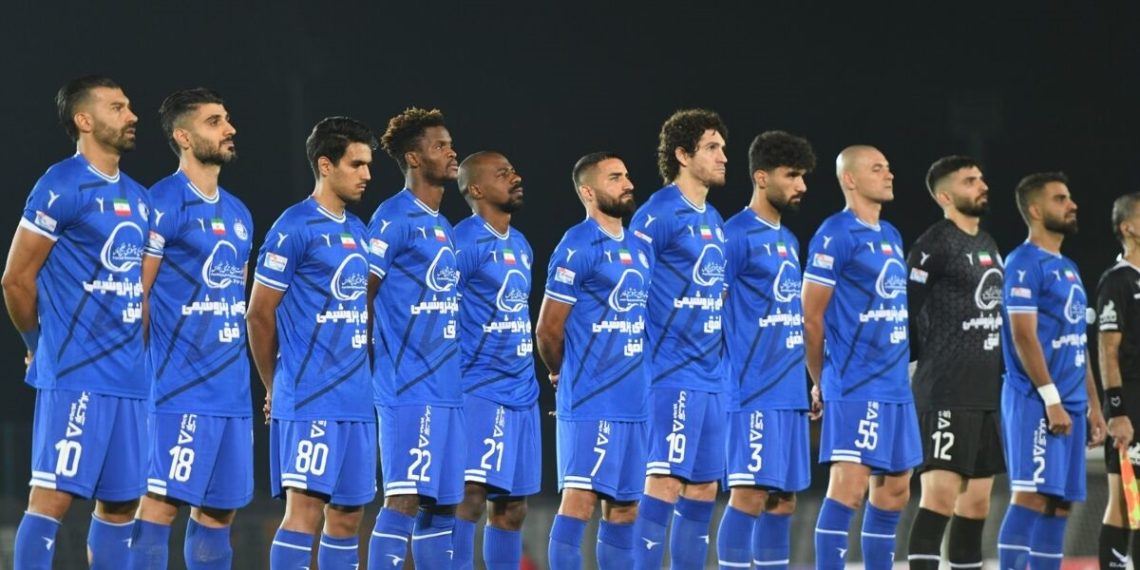 استقلالی‌ها در خانه خدا