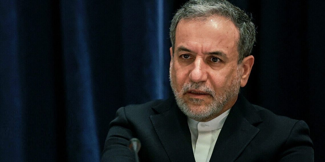 عراقچی: گفتوگوهای سیاسی بین دولت و معارضان مشروع در سوریه آغاز شود