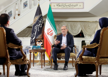 پزشکیان درباره قیمت بنزین: کارشناسان به نتیجه برسند به مردم می‌گوییم