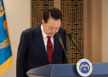 حکم بازداشت رئیس‌جمهور معزول کره‌جنوبی صادر شد