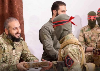 «سربند قرمزها» در هیئت تحریر شام چه می‌کنند؟