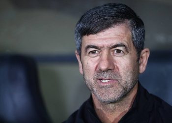 رد پیشنهاد درویش توسط باقری؛سرمربی شو و ۲ دستیار خارجی بیار!