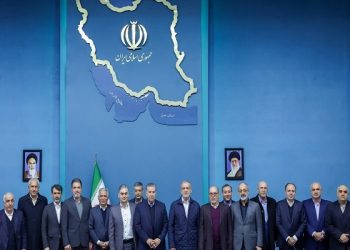 پزشکیان: FATF در مجمع تشخیص بررسی می شود