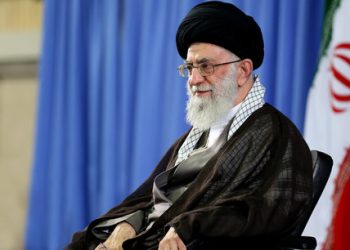 اعترافات جالب شبکه اسکای نیوز درباره نامه رهبر انقلاب اسلامی به دانشجویان آمریکا