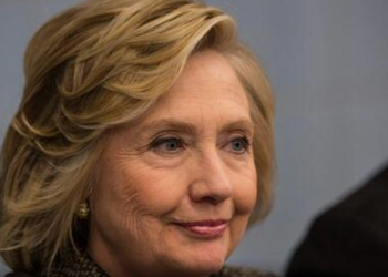 واکنش جالب کلینتون به اظهار نظر ترامپ در مراسم تحلیف + فیلم