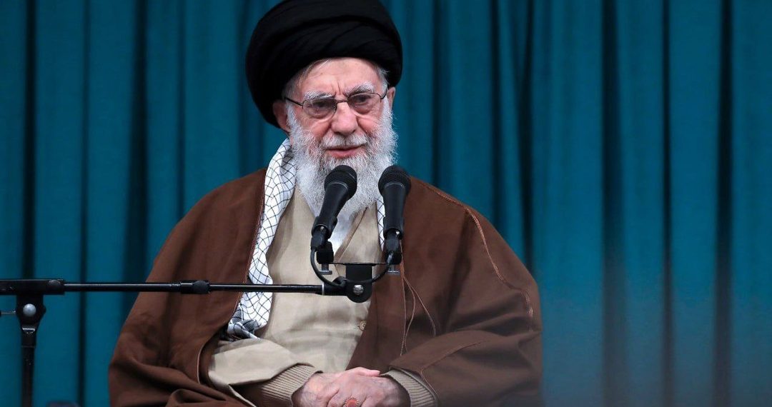 رهبرانقلاب: راهبرد همیشگی شهیدسلیمانی احیای مقاومت بود