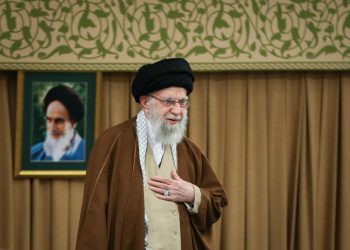 رهبر انقلاب: در زمینه‌ی نشان دادن پیشرفت‌ها کم کاریم