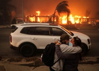 آتش‌‌سوزی لس آنجلس؛ تهدید مناطق جدید، دستور تخلیه بیشتر