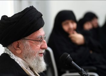 رهبر انقلاب: کاشان شهری برجسته با شخصیّت‌های برجسته است