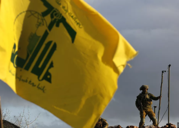 هشدار حزب‌الله درباره توطئه قراردادن ارتش مقابل ملت