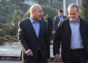 استقبال قالیباف از پزشکیان در بهارستان + عکس