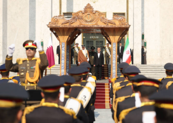 استقبال رسمی پزشکیان از امیر قطر در کاخ سعدآباد + تصاویر