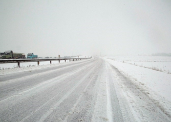 انسداد ۲۱ محور شریانی به علت بارش برف در کشور