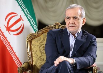 پزشکیان: افتتاح ۱۲۰ همت پروژه نشان می‌دهد کارها در جریان است