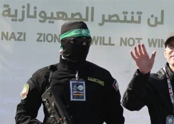 ابتکار جدید حماس برای قدرت‌نمایی هنگام تحویل اسرای صهیونیست