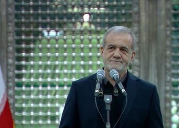 پزشکیان: راه عزت، نه شرقی و نه غربی است