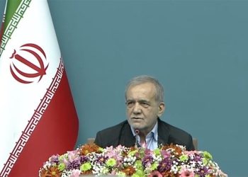 پزشکیان: دشمن دنبال تفرقه است/ معیشت مردم باید تأمین شود