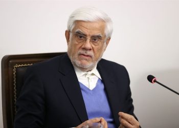 عارف: با محتکرین کالاهای اساسی مردم قویاً برخورد می‌کنیم