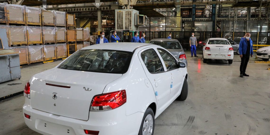 شورای رقابت: مدیریت ایران خودرو توسط کروز غیرقانونی است