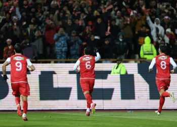 دبل پرسپولیس در دربی داغ روزهای سرد/ باخت استقلالِ یک‌روزه!