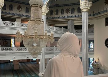 اماکن مذهبی و زیست زنانه