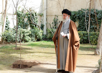 رهبر انقلاب: با تخریب جنگل‌ها و تبدیل کاربری اراضی کشاورزی مقابله شود